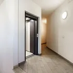 Timo Loft, Apartmán *